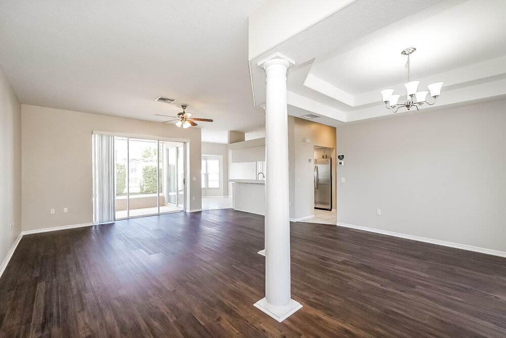 Building Photo - 8712 Cypress Lakes Blvd