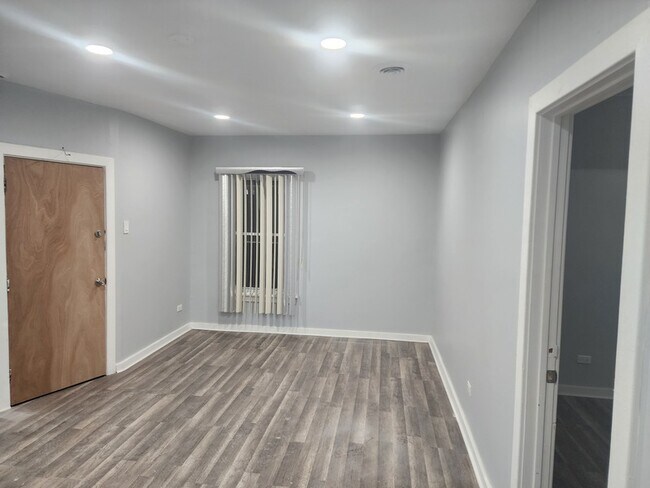 Building Photo - 10730 S Lafayette Ave