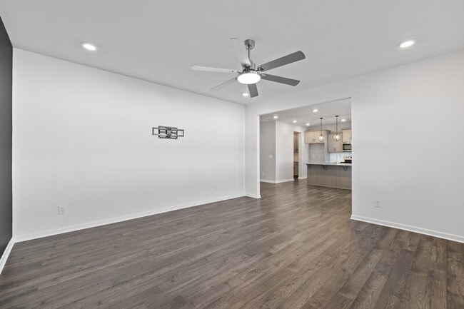 Building Photo - 539 S Lincoln St