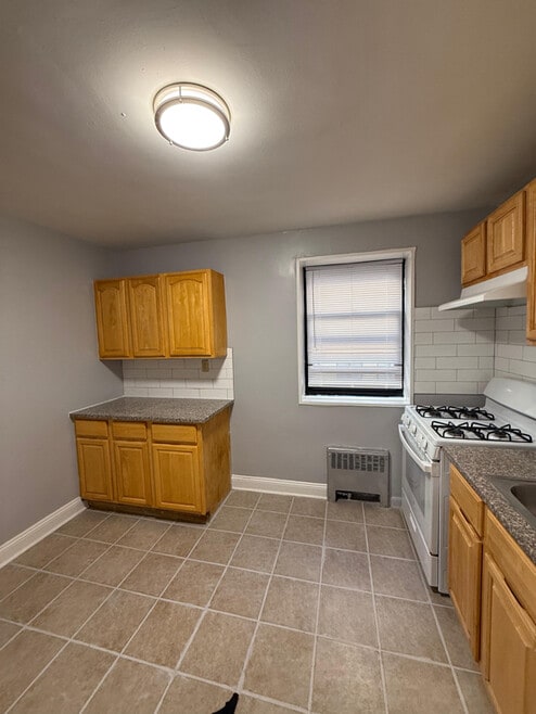 Building Photo - 56 S Munn Ave