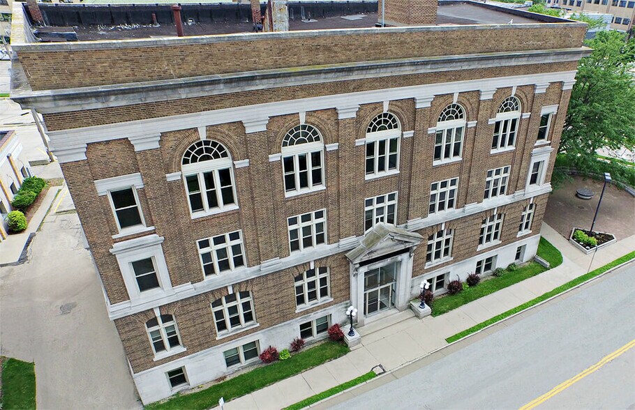 Building Photo - 105 Washington Ave