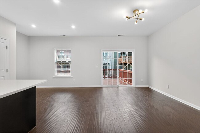 Building Photo - Spacious 4-Functional Bedroom Townhome Near RTP & Brier Creek