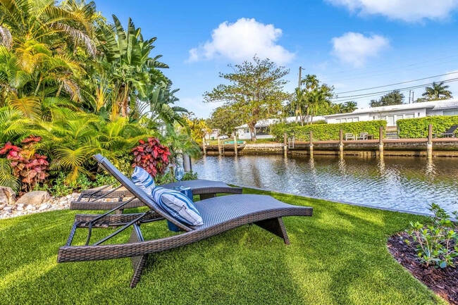 Building Photo - 2004 NE 17th Way