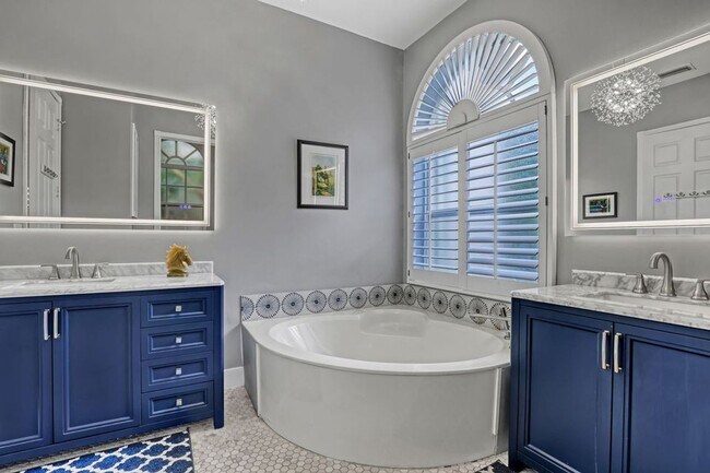 Building Photo - 2076 Cezanne Rd