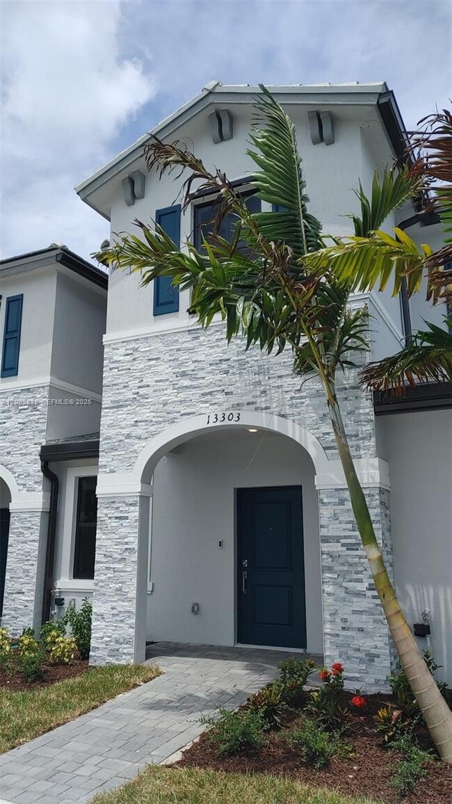 Building Photo - 13303 SW 286th Terrace