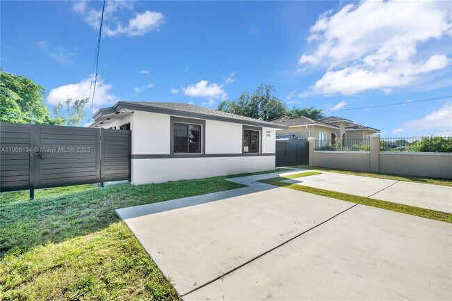 Building Photo - 2490 NW 44th St