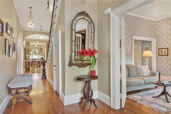 Building Photo - 287 Gibbs Ave