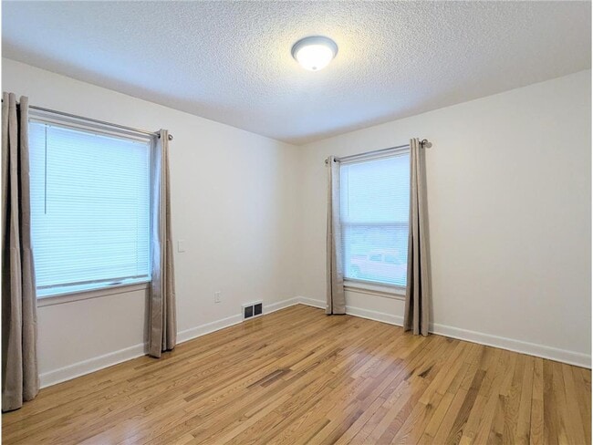 Building Photo - 1618 Beech St