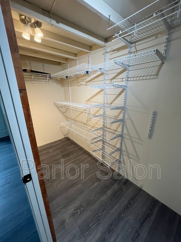 Building Photo - 2200 E Main St