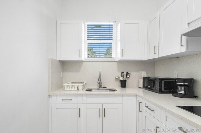 Building Photo - 14539 Belmont Trce