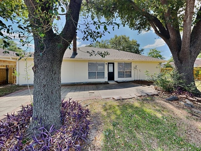 Building Photo - 6610 Bellfield Manor Ln