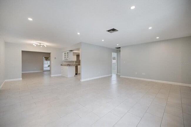 Building Photo - 1169 Carmella Cir