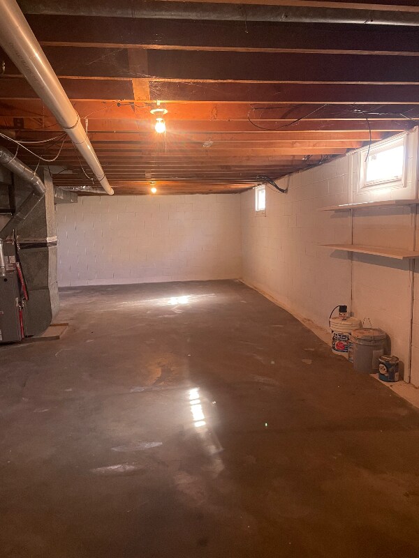 Building Photo - 409 Bond St