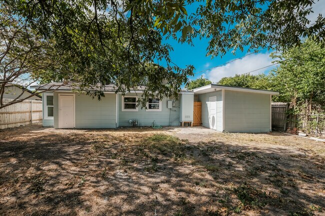 Building Photo - 143 Shasta Ave