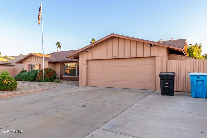 Building Photo - 3535 W Saint Moritz Ln