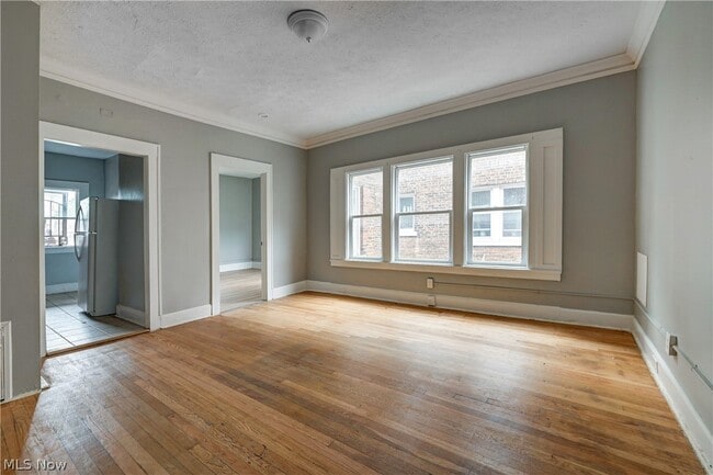 Building Photo - 14120 Superior Rd