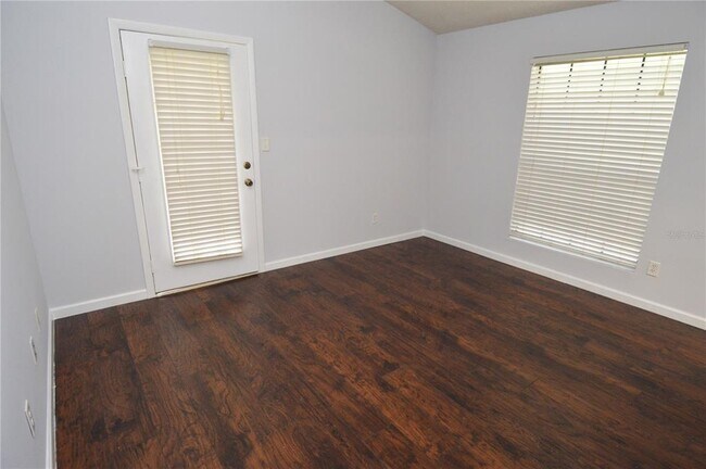 Building Photo - 8635 Mallard Reserve Dr