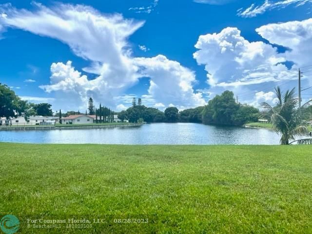 Primary Photo - 9920 NW 68th Pl