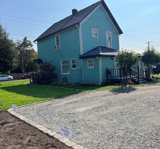 Building Photo - LaGassey - 802 A/B/C