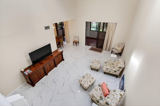 Building Photo - 7865 La Mirada Dr