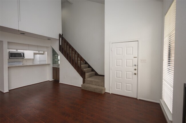 Building Photo - 8100 Cambridge St