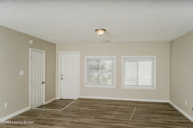 Building Photo - 14020 Darwin Blvd