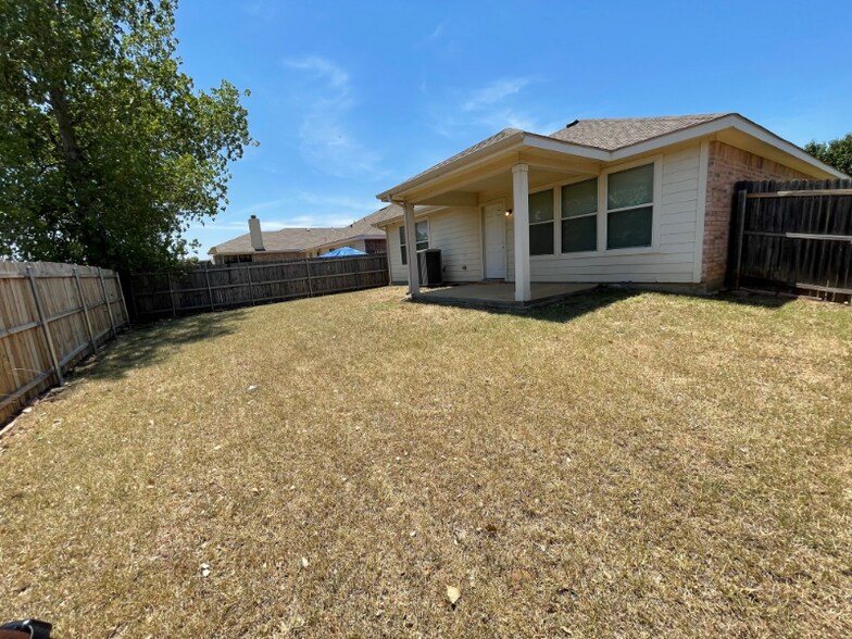 Building Photo - 8513 Autumn Creek Trail