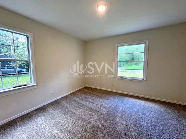 Building Photo - 1616 Gilda Cir