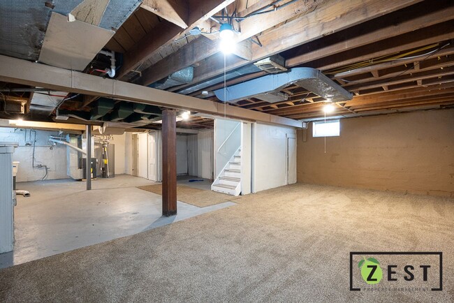 Building Photo - OPEN HOUSE TUESDAY DECEMBER 31st 5pm to 5:...