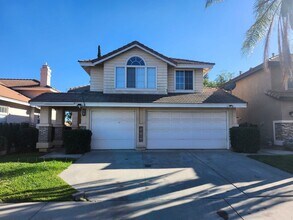 Building Photo - Spacious 4-Bedroom Home in a Prime Location