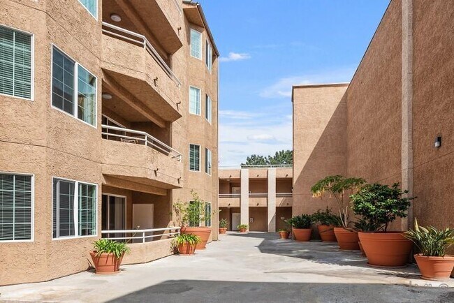 Building Photo - 3969 Mahaila Ave