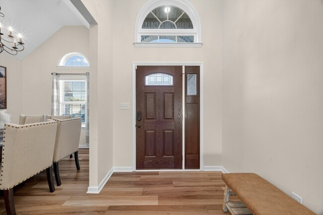 Building Photo - 3019 Cambridge Ct