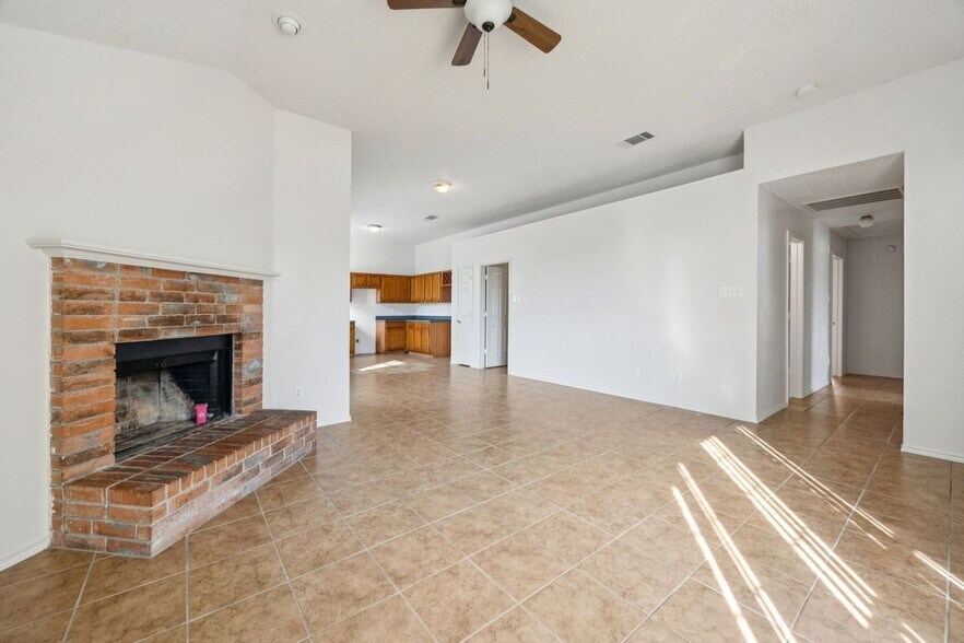 Building Photo - 1602 Develon Dr