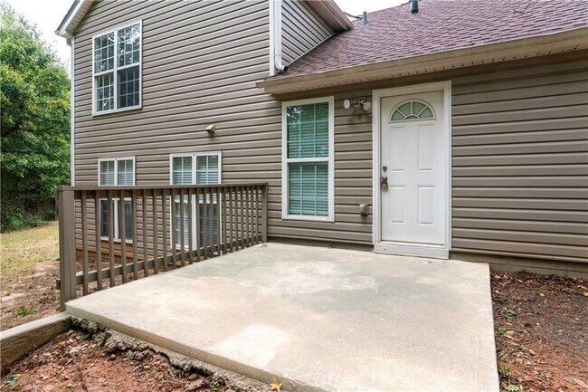 Building Photo - 5849 Amerson Ln