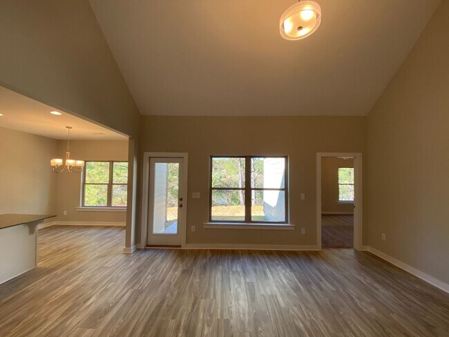 Building Photo - Home for Rent in Brookwood, AL! COMING SOO...