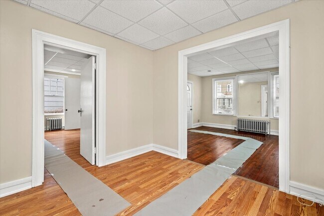 Building Photo - 26 Doubleday St