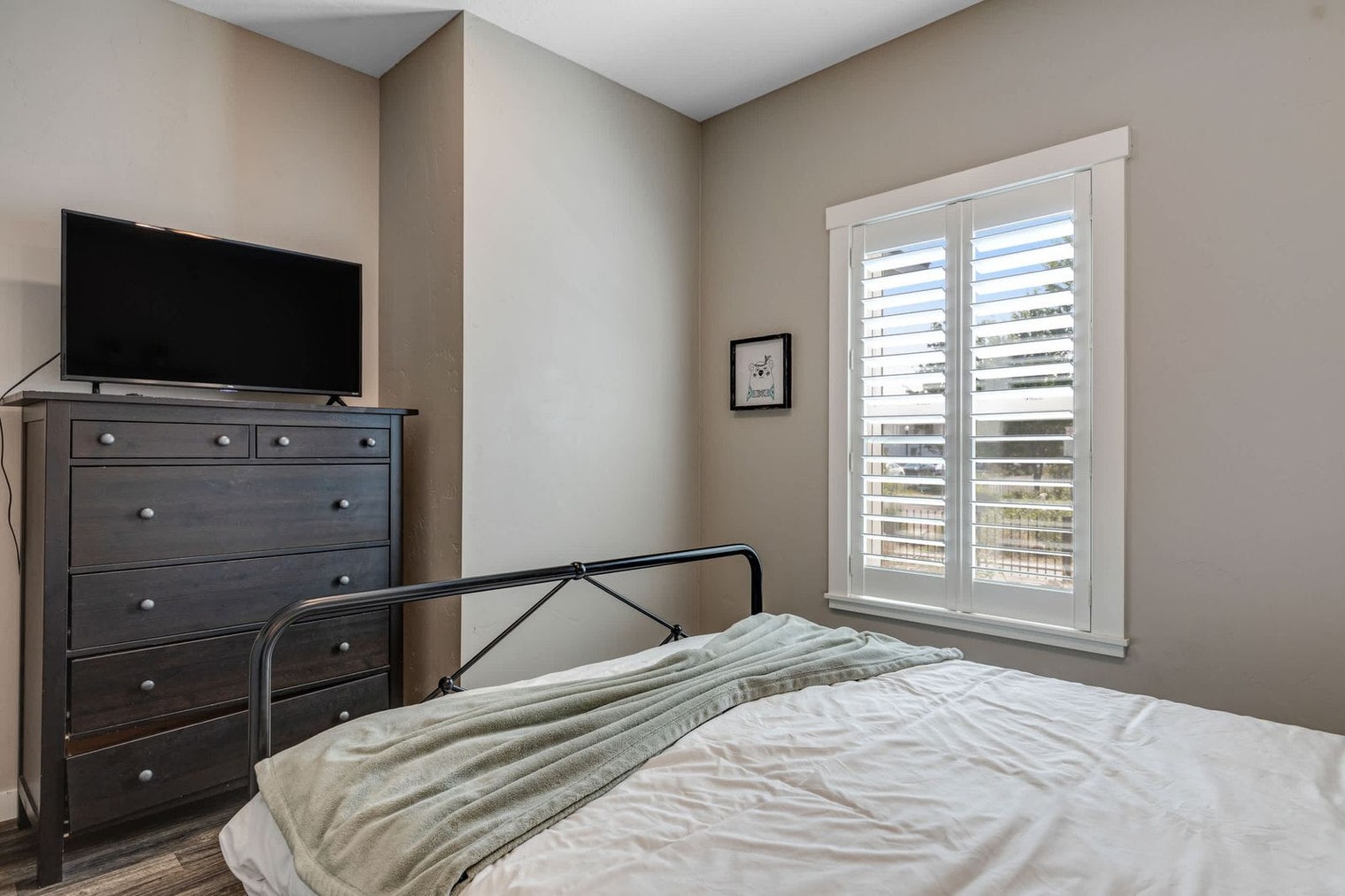 Building Photo - 1800 W Idaho St