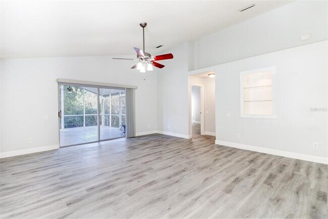 Building Photo - 29806 Morningmist Dr