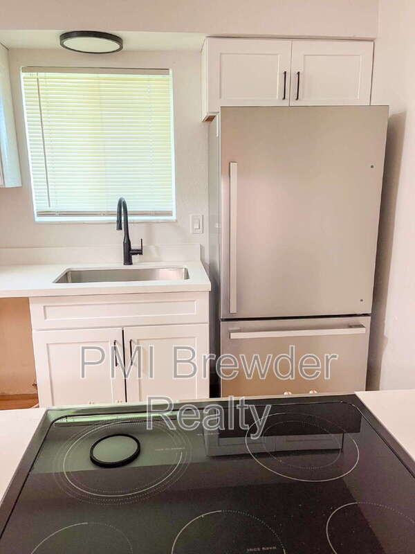 Building Photo - 9727 5th St NE