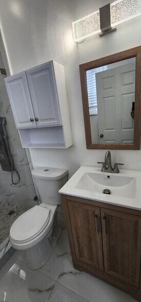 Building Photo - 640 SE 1st St