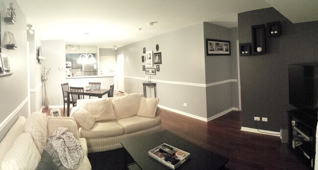 Living Room/Dining - 778 N Gary Ave
