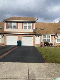 Building Photo - 2735 Victoria Ln