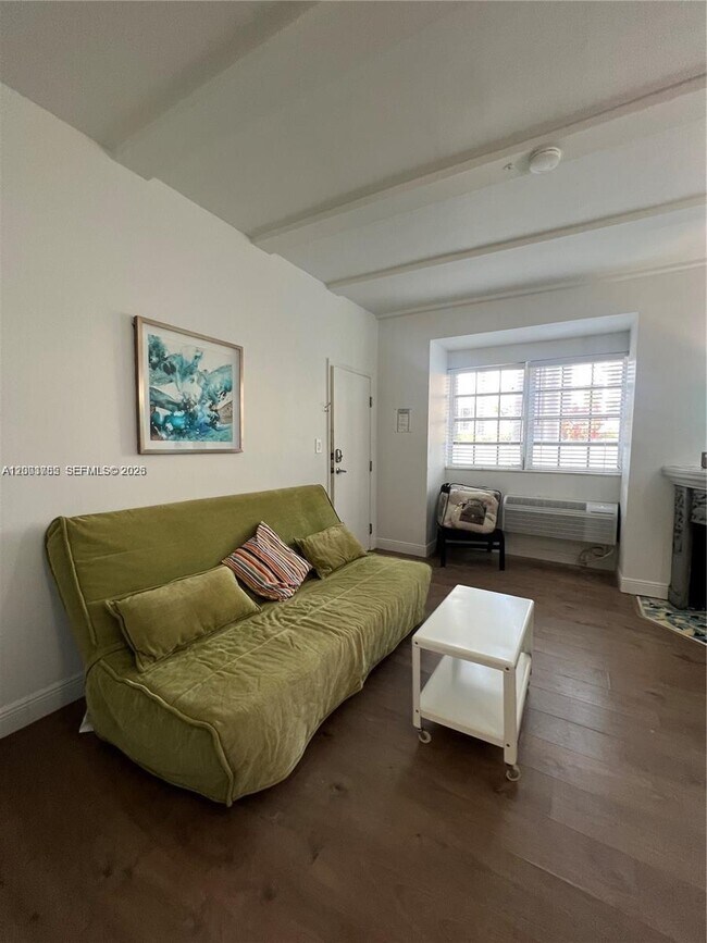 Building Photo - 439 15th St