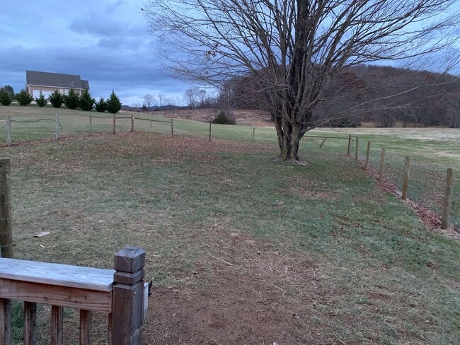 Building Photo - 3 BR 1.5 Bath brick rancher on 2 acres in Fairfield