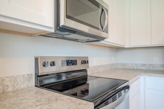 Building Photo - 22720 American Kestrel Ct