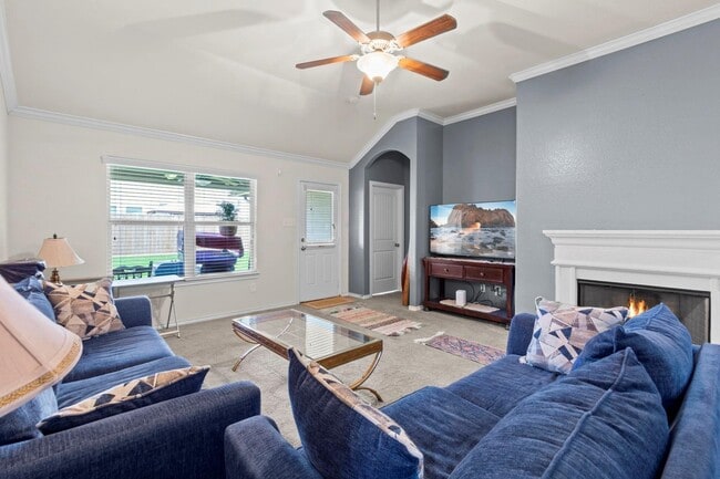 Building Photo - 4318 Plumeria Ave