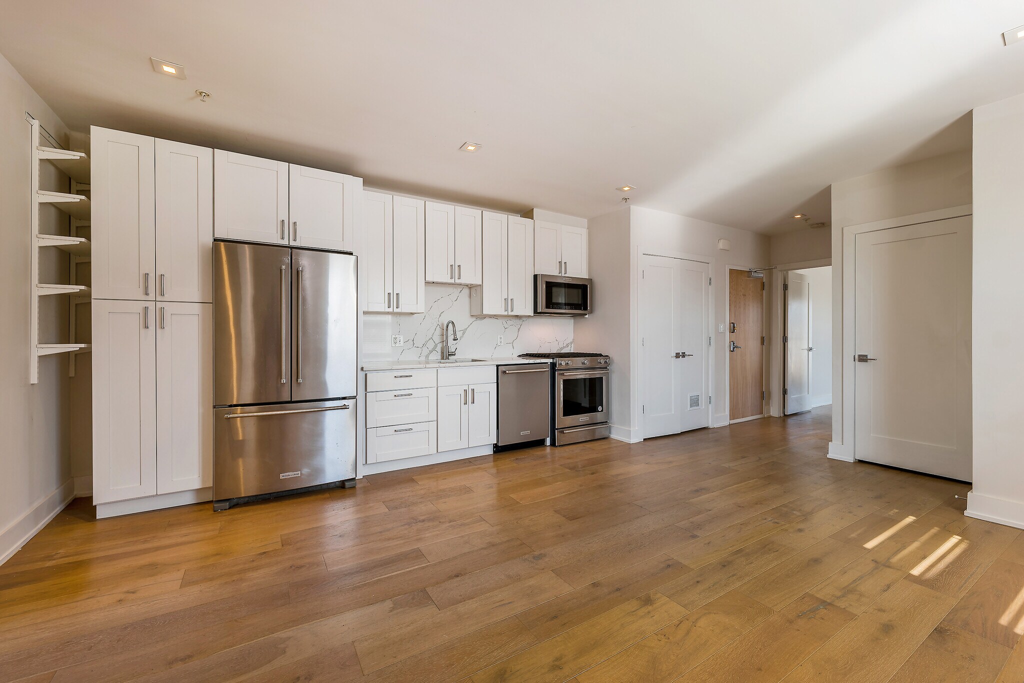 Building Photo - 5110 Fort Totten Dr NE