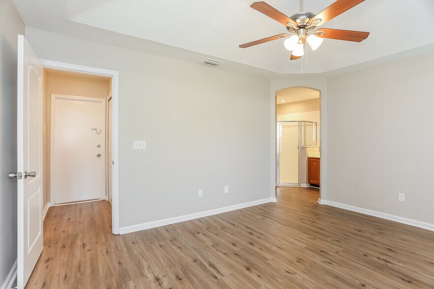 Building Photo - 12259 Captiva Bluff Rd