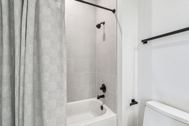 Building Photo - Modern Townhome For Lease in downtown St Pete and Warehouse Arts District