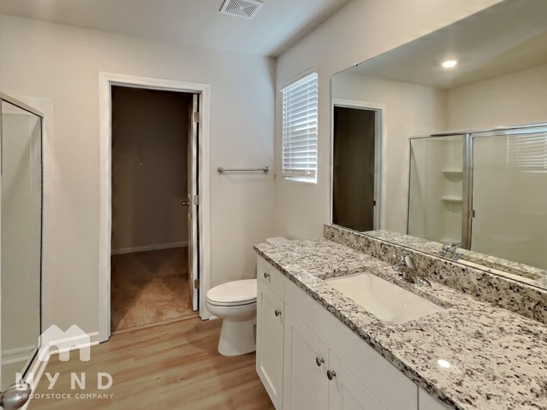 Building Photo - 415 Ivy Bank Dr